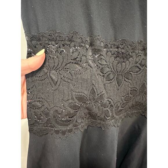 SOLD Bebe Lace Detail Dress Size S - Picture 4 of 4